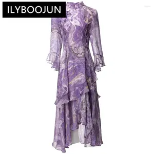 Casual Dresses Ilyboojun Fashion Women's Chinese-Style Stand-Up Collar Flare Sleeved Vintage Flounced Edge Printed Oregelbunden midi-klänning