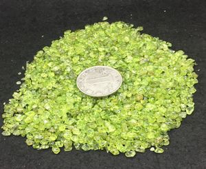 Olivine Natural Green Peridot Kies Kristallschmuck Quarz stürmte Steinmineralien Chips für Hochzeitstag Geschenkdekoration1675002