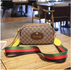 2023 Kobiety w stylu vintage tygrysy na ramię Messenger Bags Men Men Woman Mase Camera Pase Torebki Projektowanie z paskiem Crossbody Bag 6 203T