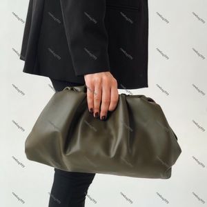 Projektantka Black Słynna marka The Torebka Soft Cielę Kadi Kolejka Duże sprzęgło ręka Moda Moda Woman Cloud Bag Najwyższej jakości prawdziwa skóra