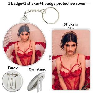 Spille Mia Khalifa Attrice degli Stati Uniti Badge Balcia di ancoraggio periferiche Pin periferico Cappello periferico Decorazione regalo per bambini Metal