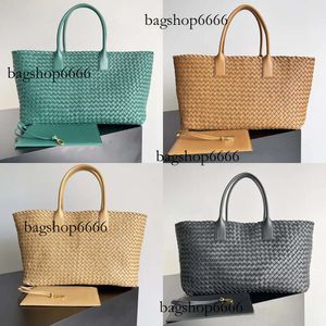 Frauen Designer -Tasche gewebte Korb Tote vielseitige Handheld Crossbody Populäre Frauentasche Originalausgabe