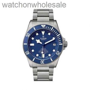 Luxo Tudory Brand Designer Wristwatch Emperor Relógio líder da série submarina Mens relógio de tira de metal de titânio de moda com o logotipo real 1: 1