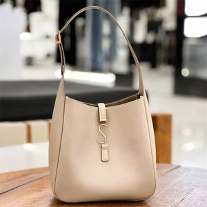 Moda Mulher ombro Balde Designer Top de qualidade Fim de semana Cross Body Travel Bag Undermand Bolsa de luxo bolsa de bolsa de bolsa de couro preto Compras de couro