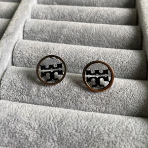 Luxury Studörhängen Rose Gold Fashion Earrings Hollow T Letter 316L Rostfritt stål Parsmycken Engagemangörhängen för flickor pojkar