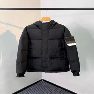 Męskie płaszcze odzieży zewnętrzne o wielkości 2023 Top Stoney Stone Stone Parkas Island 21FW metalowy nylon bawełniany kurtka ciepła haftowa mankiet Coa Dhomg