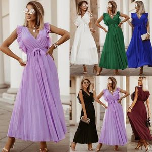 Vestidos de festa 2024 Summer moda moda de alta qualidade feminino férias férias vintage elegante com decote em V Dress bordado midi bordado