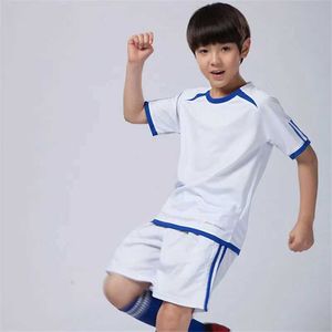 Formalar Yetişkin Ldren Futbol Jersey Erkek ve Kız Futbol Seti Kısa Kollu Çocuk Futbol Futbol Futbol Fitness Parçası ve Tarla Seti H240508