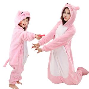 Pig Onesie Adulti Animal Unicorn Kigurumi Pigiani Abbigliamento da sonno Donne uomini inverno unisex leone panda costumi per bambini gatto flanella pigiami 240507