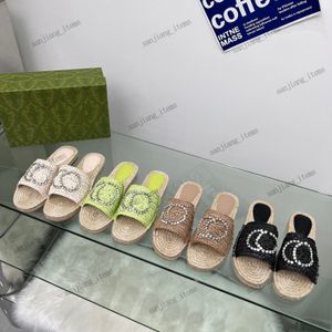 2024 Nuovo G Straw Weave Slipper Designer Sandals Platform Slides Muls Crystal Mule Womans Summer Fuggio Flops Flip di fondo Spesso cursore Piscina Speach espadrilles