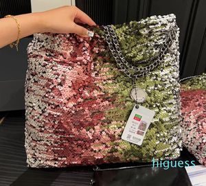 2024 new Quality Quilted Blingling Silver Metal Chain Crossbody Bag Designer Underarm Bag With Packet