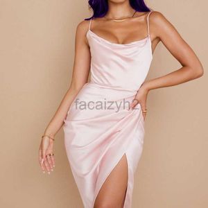 Casual Dresses Designer Dress 2024 Nya sommarkvinnor Sexig en linje hals fast färg Slim Fit Slim Strap Dress Plus Size Dresses