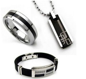 Fashion Mens smycken sätter halsbandsarmband ringset älskare gåva6670291