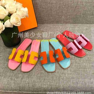 Ledersandalen Oran Womens Pantoffeln HB Original Home Tuo New Macaron Conbon Color Block Pantetten mit echtem Leder flacher Boden Ein Wort Sli Have Logo