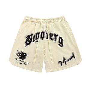 Mäns shorts amerikansk stil high street brev handduk broderade shorts för män och kvinnor instagram trendig gata hip-hop par lösa breda ben capris h240508