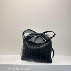Mini Hop Tote Designer Bag Sacos de bolsa feminino 2024 outono/inverno novo couro feminino lanche de lancheira simples ombro de um ombro