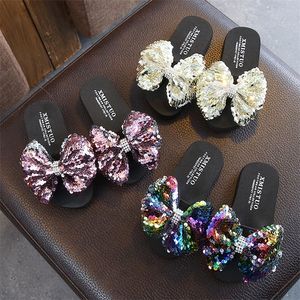 Paillettes di paillettes di moda pannelli per sequestri per sequestri principessa scarpe per bambini sandali sandali sandali piatti non slittanti per bambini morbidi