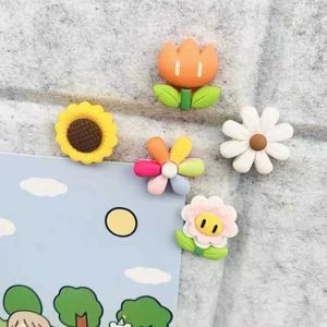 3PCSFridge Magnets 5pcs Small Fresh Flowers Sunflower Resin Refrigerator Stickers Cute Kitchen Refrigerator Decor Home Decor