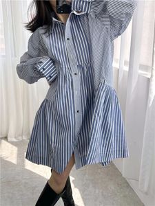 Casual Dresses 2024 Women Dress Spring Autumn Striped Mini A-Line Turn-Down Collar High Street Chic Fantastisk modedesign Trendy GA