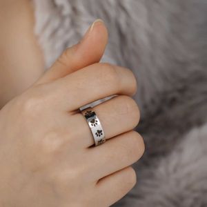 Anéis de casamento Skyrim Stainless Steel Aço Pegadas de cães anéis para homens Mulheres Animal fofo PS Anéis de joalheria Aniversário Amigos Presente por atacado