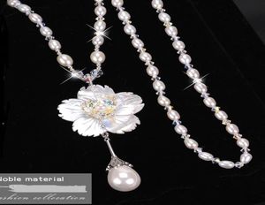 Naszyjnik perłowy łańcuch swetrów długi kwiat Pearl Pendant Women039s Moda wisiorek6792971