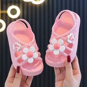 Slipper 2024 New Childrens Slippers Summer Girls and Boys Bathroom Home Anti slip Beach Shoes Soft Sole Baby Sandals Q240409