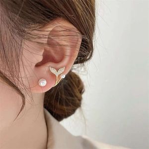 Korean Style Fish Tail Pearl Sier Needle 2022 New Versatile Personalized Design with Immortal aura Earrings