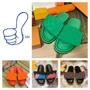 2024 Designer gutqualitäts Sandalen Top Sommerschuppen Designer Sunny Beach Sandal Slides Vintage Shoe Mens Womens Mode weiche Flachschuhe Paare Mule Mule