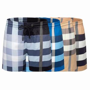 Shorts, men's checkered summer new versatile trend beach pants, fashionable cropped pants, loose and casual