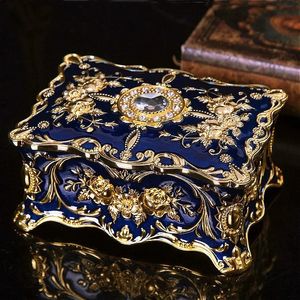 Metal Crafts European Style Retro Jewelry Box Creative High-End Ring Halsband Small Storage Gift 240508