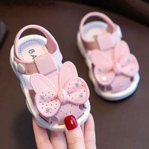 Slipper Solid Bow Childrens Summer обувь милые пляжные сандалии против скольжения, подходящие для девочек -обуви для девочек мягкая модная Q240409