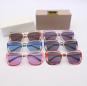Herren Womens Designer Sonnenbrille Sonnenbrille rund Mode Gold Rahmen Glaslinsen Brillen für Mann Frau mit Originalkoffer Boxs Mix4541812