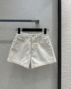 Marca femminile Shitrs Shorts 2024 Nuovi pantaloni di moda estiva primavera designer di luxury jeans 0509-9