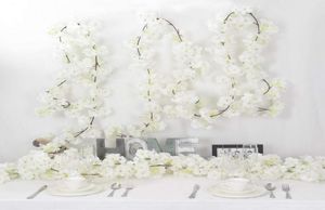 Dekorative Blumen Kränze 2pcs künstliche Kirschblüte Rebe weiße Blütenblätter für immer Pflanzen Girlande für Home Dekoration Hochzeit PA5849610