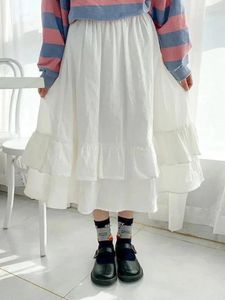 スカート2024ビンテージハイウエストブラックプリーツスカート女性学生韓国語バージョンルーズケーキフリルフリルパッチワークロングミディ