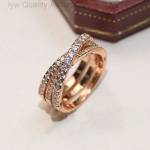 Designerring für Frau Cartera Luxuswagen Ring Kajias Neuen Full Diamond Drei Zeilen Kreuzring ist einfach und vielseitig personalisiert und einzigartig mit einem kleinen und einzigartigen D