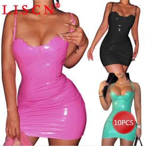 Casual Dresses 10 PCS BodyCon for Women Summer 2024 Bulk Artiklar Partihandel Spaghetti Strap Sexig Pu Leather Solid Camisole K12814