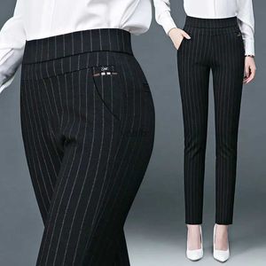 여자 바지 Capris 5xl 대형 여성 줄무늬 스트레이트 바지 사무실 패션 봄/여름 탄력있는 하이 허리 다이아몬드 포켓 여성 캐주얼 바지 2405