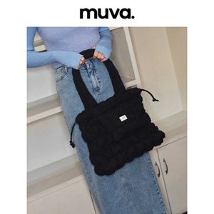 Design di nicchia MUVA Down Tote Bag for Women 2024 Autunno/Inverno versatile e alla moda Scapetta a grande capacità morbida