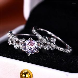 Anelli di nozze femminile di lusso Rllo zircone zircone gelido anello di fidanzamento grazioso gioiello a colori argento per donne