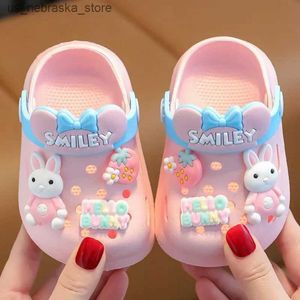 Scillatta 2023 Summer Girl Sandals per bambini simpatici fumetti pantofole da bagno interno da bagno interno slip boy beach q240409