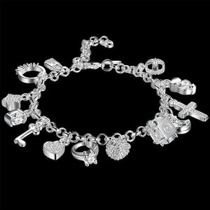 Chain Street Fashion Silver Zircon Heart Formed Key Pendant Lämplig för kvinnors festgåvor Bröllopstillbehör smycken XW