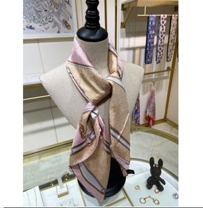 Berömd designer MS Xin Design Gift Scarf High Quality 100 Silk Scarf Size 180x90cm Gratis leverans Buu4