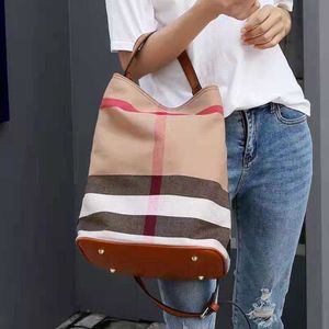 2021 New Fashion Classic Plaid Canvas Women's Bag Luxury Stor hink Portable Shoulder Märke Kapacitet Q0709 221R