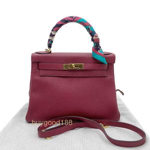 Top Ladies Designer Kiaelliy Bag 28x esculpido (chave em) Pomã -espaca -ombro de couro vermelho para mulheres