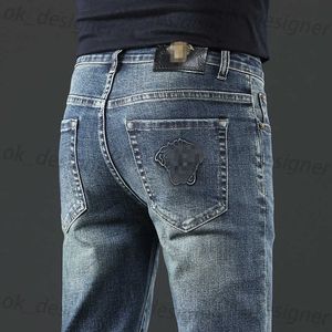 Herr jeans designer höst mode jeans män leggings smala passform tjocka broderi byxor