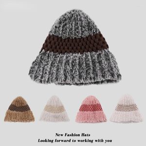 Berets Korea Beanie Hat Autumn and Winter Imitation Fur Women's Hatsカジュアルファッションワイルドニット耳の保護温かいプルオーバーキャップ