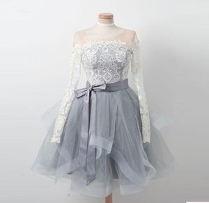 2018 Långärmning Sheer Neck Short Party Dresses Lace Top Tulle Homecoming Piping Ribbons Dress dragkedja tillbaka cocktailklänningar8513867