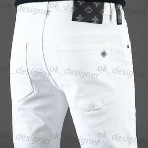 Designer de jeans masculino Spring New Jeans Men's Algody Stretch Slim Fit e White Youth calças