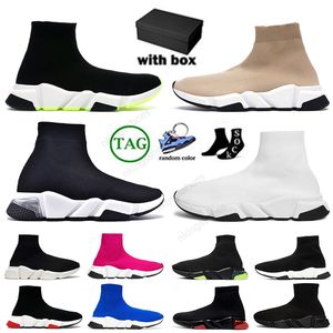 Men Women Designer socks shoes Graffiti White Black Red Beige Pink Clear Sole Lace-up Neon Yellow sock speed runner trainers flat platform sneakers casual Loafers